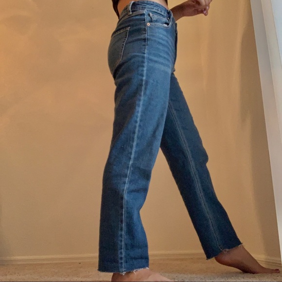 HIGH WAISTED STRAIGHT JEANS - Picture 2 of 3